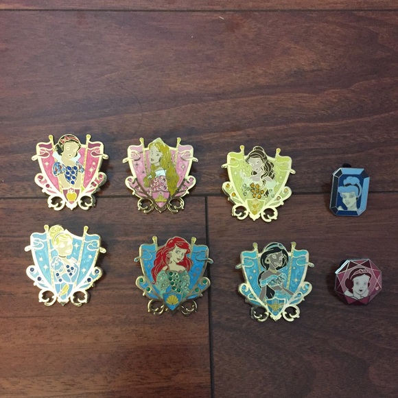 Disney Accessories - Disney Princess Pins